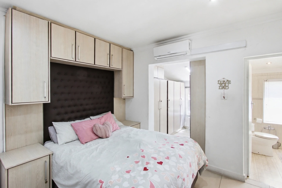 5 Bedroom Property for Sale in Fisher Haven Western Cape